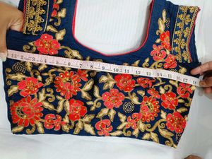 🇳🇿💫🎀Elegant Navy &amp; Red Embroidered Lehenga