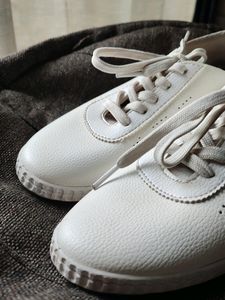 Sneakers For Women