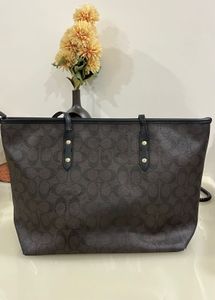 Coach Signature Tote Bag