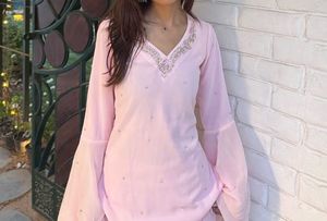 fairy pink kurti ( size small to medium)