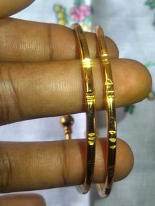 Elegant Gold  bracelet