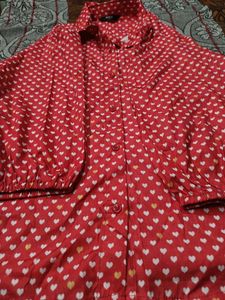 Red Heart Print Button-Up Blouse