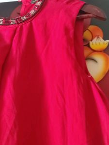 Red Sleeveless Top