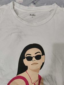 White Graphic Print T-shirt