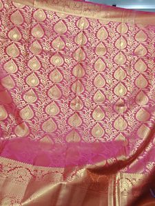 Vibrant Pinkish dual tone &amp; Gold Brocade Saree