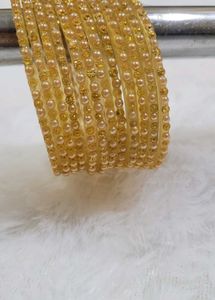 Exquisite Pearl &amp; Gold Bangle Set