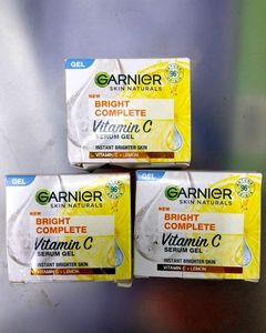 Garnier Bright Complete Vit C Gel. Pack Of 3