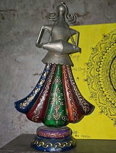 Vintage Tribal Metallic women