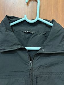 Stylish Black Cropped Jacket