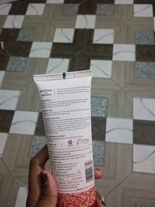 Plum Saffron &amp; Papaya Glow Bright Face Wash