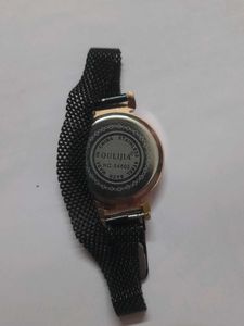 Elegant Black &amp; Gold Women's Watch