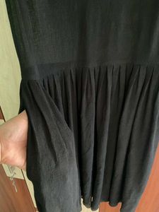 Chic Sleeveless Black Dress