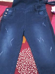 Stylish Dark Wash Ripped Jeans