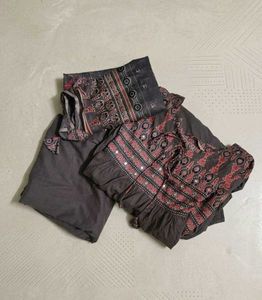 Elegant Tiered Kurta Set with Dupatta