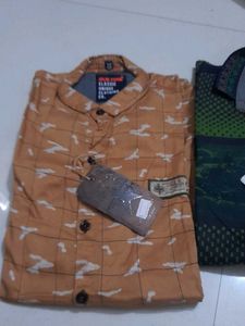 like New Men's Coral Printed Casual Shirt