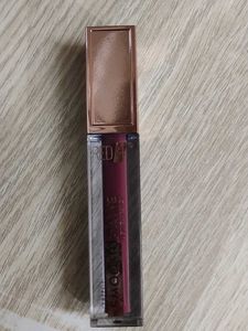 RED 4 Matte Liquid Lipstick