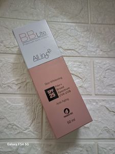 COMBO OF BB CREAM AND 8 MINI PERFUME BY JUST HERB