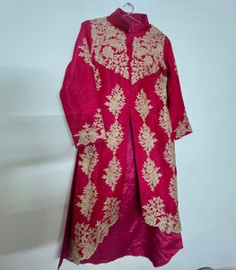 Elegant Pink Kurta Set with Gold Embroidery