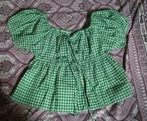 Green Gingham Puff Sleeve Top