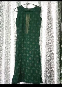 Elegant Green Kurta with Gold Print