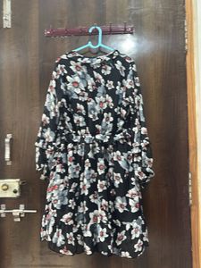 Chic Floral Print Mini Dress