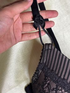 Lace Trimmed Push-Up Bra