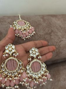 Stunning Pink Kundan earring with maang ti
