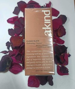 Akind Hydrating Cleanser