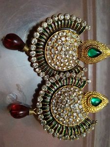 Stunning Emerald &amp; Diamond Studded Earrings