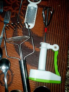 Variety of Kitchen Utensils Set 36