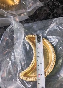 Decorative Golden Urli