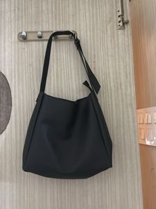 sling bag for daily use