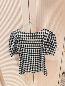 Houndstooth Puff Sleeve Top
