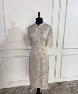 Elegant Floral Sheath Dress