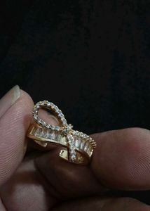 Sparkling Bow Design Ring