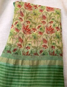 Beautiful Floral Print Saree