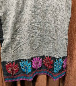 Stylish Sleeveless Embroidered Kurti