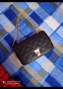 Chic Quilted Crossbody Bag