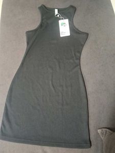 Black Sleeveless Bodycon Dress