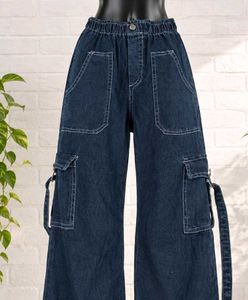 Women's Wide-Leg Cargo Jeans