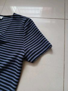 Striped V-Neck Top😍💙