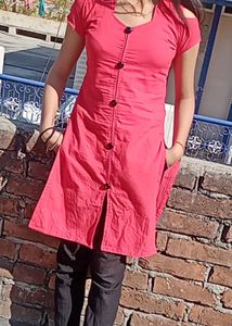 Red Kurti
