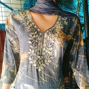 Gotapati Embroidery Work Kurti Set For Women