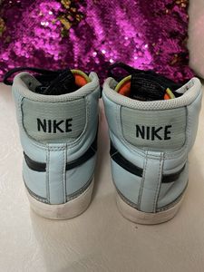 Nike Sneakers For Boys And Girls