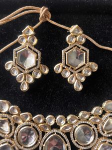 Exquisite Kundan &amp; Polki Necklace Set