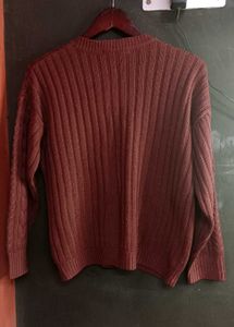Maroon woolen sweater for women