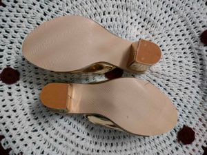 Gold Bow Slides