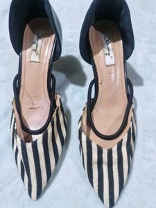 Chic Striped Pointed Toe Heels