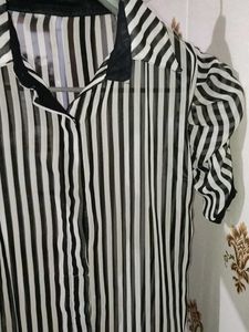 Striped V Neck Short Puff Sleeve Top
