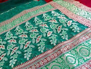 Premium Emerald Green &amp;  Red Silver Zari Saree